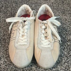 Chic Cream Lace-Up Sneakers